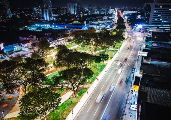 Investimento recorde em iluminação gera economia para Maceió e favorece moradores