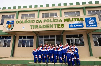 Educação divulga lista da segunda chamada para matrículas no Colégio Tiradentes