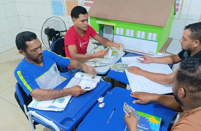 Limoeiro de Anadia recebe reconhecimento nacional do MEC por avanços na EJA