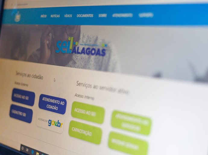 Casal celebra avanços após sete anos de implantação do SEI