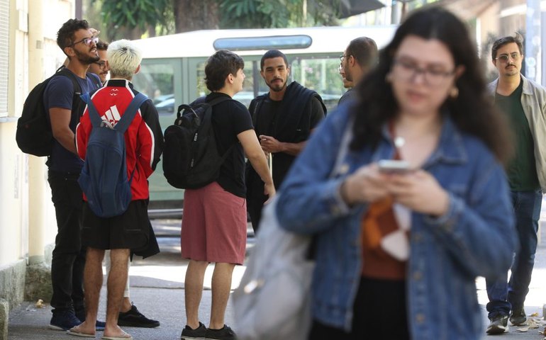 Estilo de vida leva jovens de até 30 anos apresentarem risco cardíaco