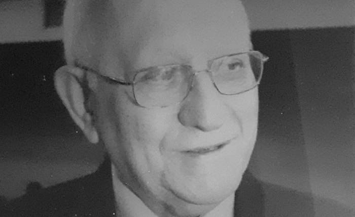 Professor aposentado José Damasceno Lima