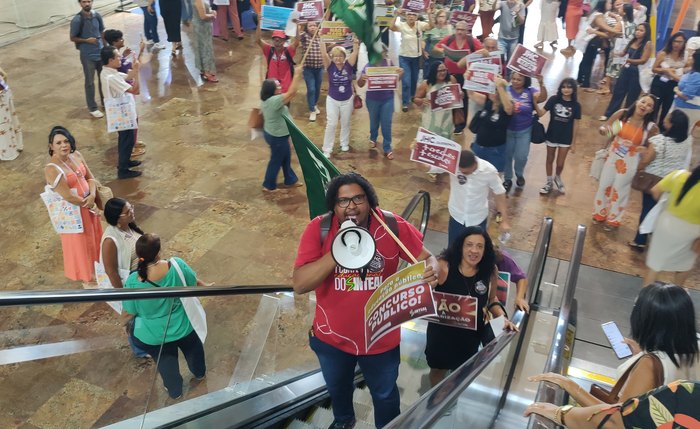 Professores da rede municipal de Maceió iniciam protestos contra proposta salarial do Município