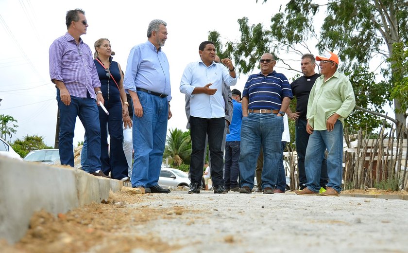 Julio Cezar recepciona deputado petista em Palmeira