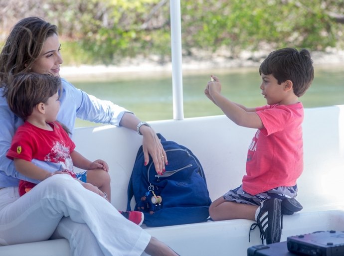 Primeira-dama visita barco escola do IMA e destaca fator didático do projeto