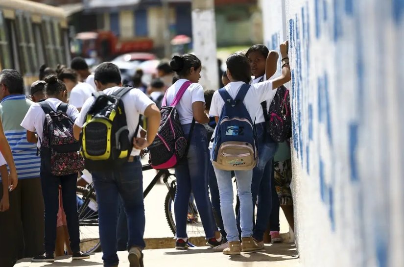 Municípios devem executar até outubro os recursos do programa Escola em Tempo Integral