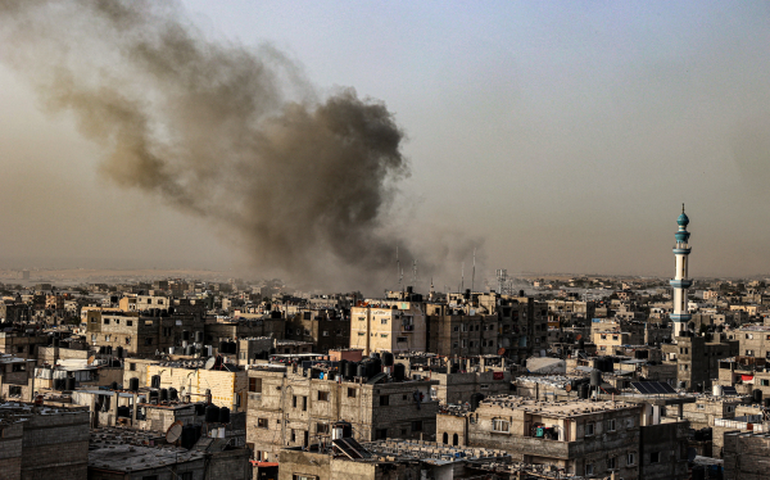 Premier de Israel promete aumentar pressão sobre o Hamas após bombardeios contra norte, sul e centro de Gaza