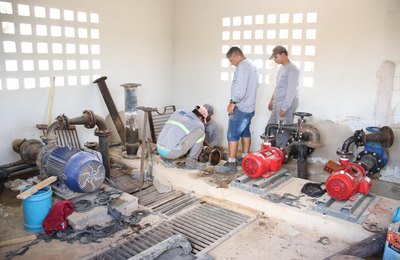 Obras da Casal ampliam oferta de água tratada em Feira Grande