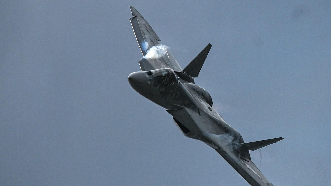 Ataques de caças russos Su-57 a Odessa dificultam fornecimento de armas da OTAN à Ucrânia