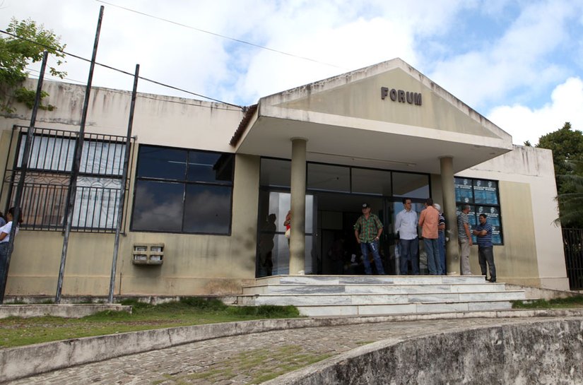 Audiência de instrução com ex-prefeito de Canapi é adiada pela Justiça