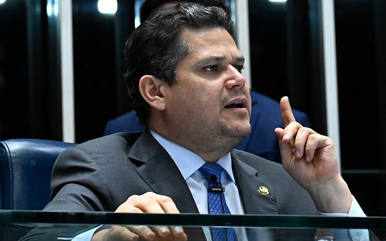 Plenário aprova sessão especial em homenagem ao Dia Nacional do Evangélico