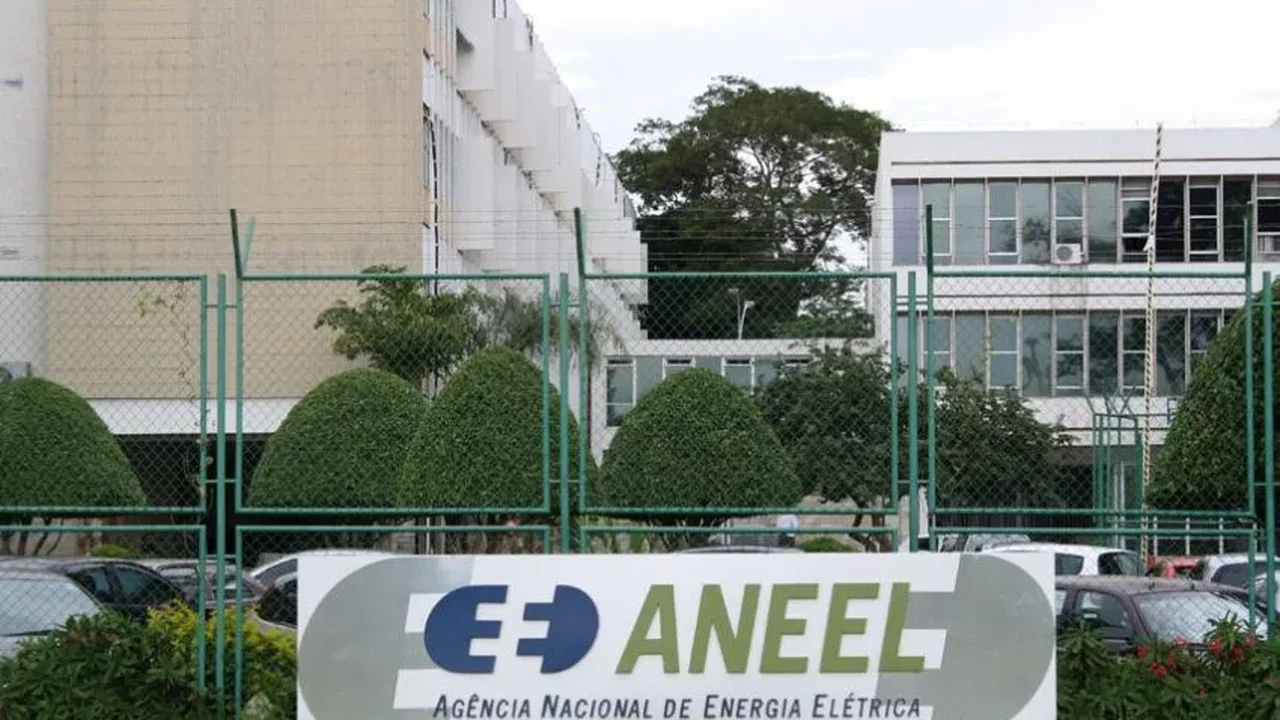 Aneel não vê risco no fornecimento de energia durante eleições, mas alerta para prevenção