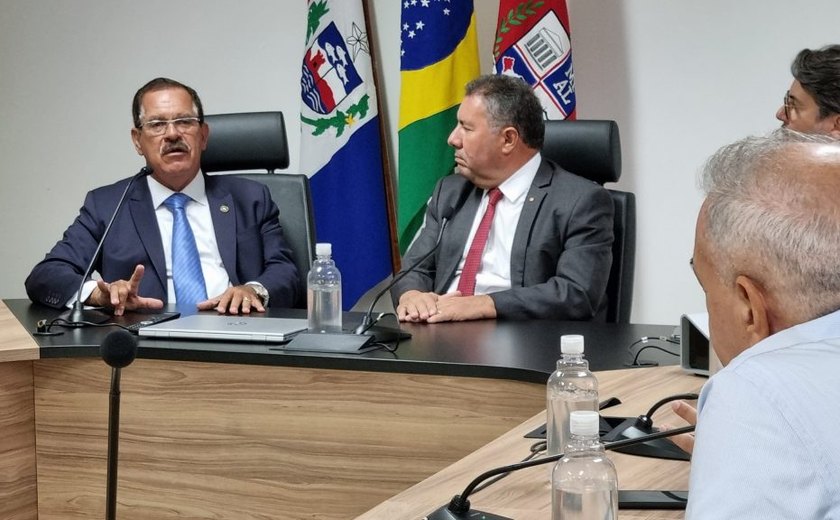 Ministro Humberto Martins e chefe do MPE-AL tratam de fortalecimento das instituições