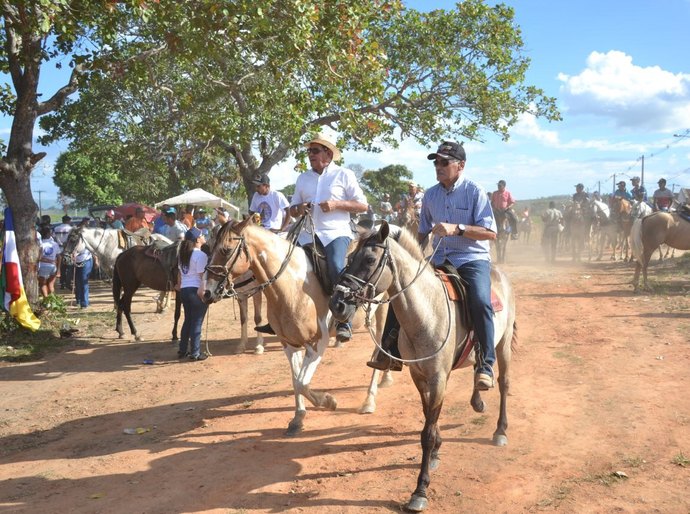 São José da Laje: Cavalgada reúne centenas de devotos e cavaleiros