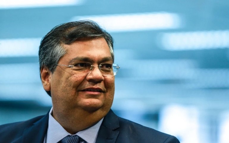 Flávio Dino: Recadastramento de CACs alcança 10% das armas; prazo vai até março