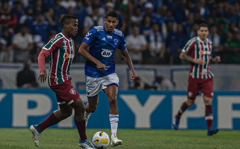 Multicampeão por Fluminense e Cruzeiro, Thiago Neves anuncia aposentadoria: 'Chegou o momento'