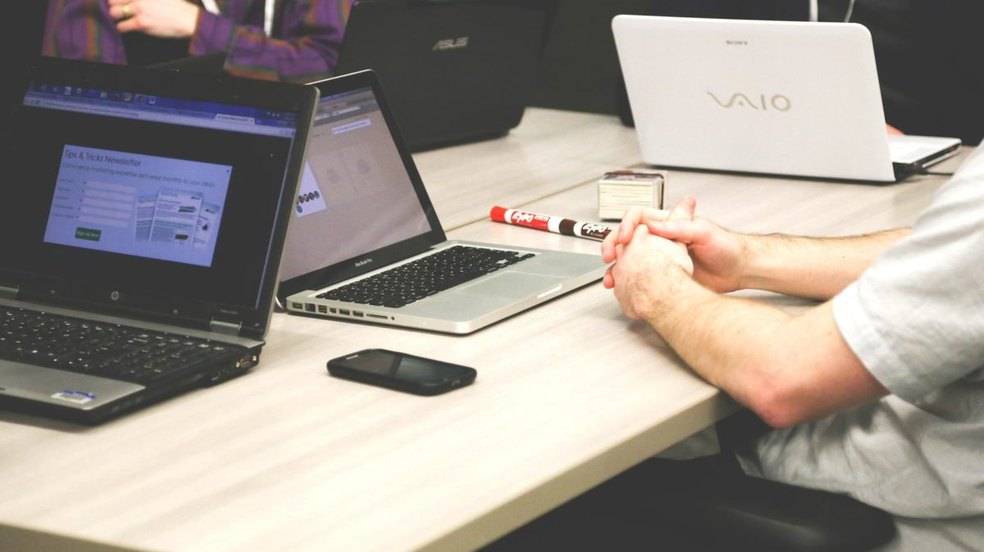 Startups estão recuando para sobreviver no mercado