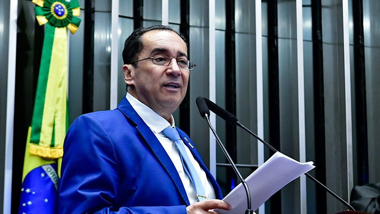 Kajuru alerta que quase 35 milhões de brasileiros não têm acesso a água potável