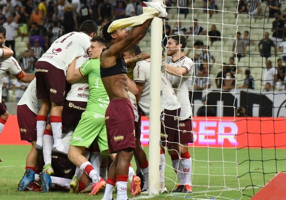 Nos pênaltis, CRB bate Ceará e está na semifinal da Copa do Nordeste