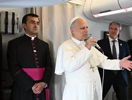 Papa esclarece que não tem interesse em discutir com Trump