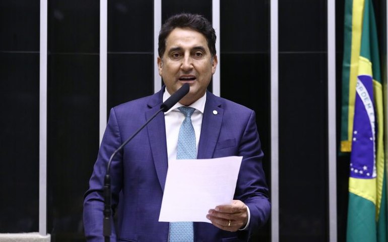 Projeto aumenta penas para crimes contra patrimônio de organização religiosa