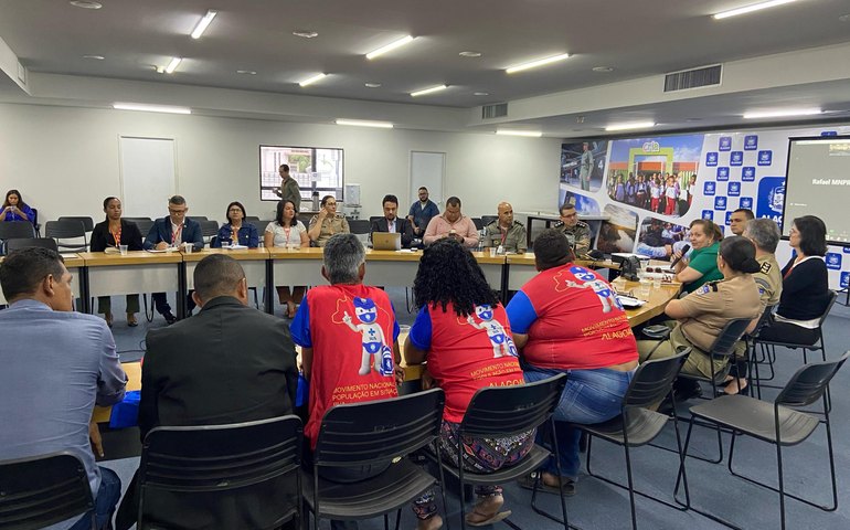 Estado e Conselho Nacional dos Direitos Humanos alinham estratégias para proteção da população em situação de rua 