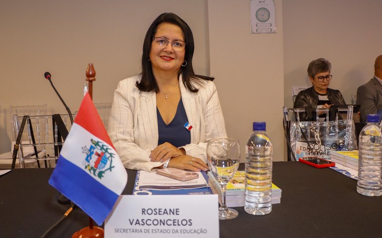 Secretária Roseane Vasconcelos participa da I Reunião Ordinária de 2025 do Consed, na Paraíba