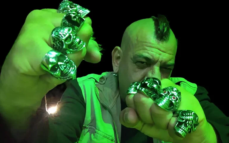 Clemente e Guga Canibal celebram o punk em noite histórica na Bahia