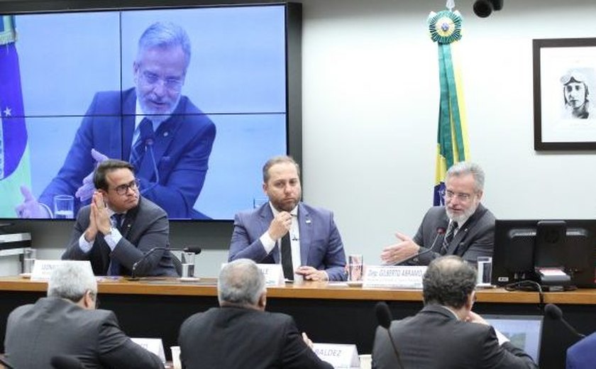 Comissão de Constituição e Justiça inicia discussão de proposta que limita decisões monocráticas no STF