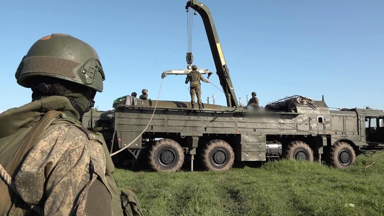 Exército russo atinge locais de lançamento de drones ucranianos de longo alcance, diz MD