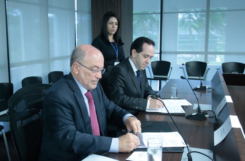 TCU e CGU firmam acordo de cooperação técnica para o combate à corrupção
