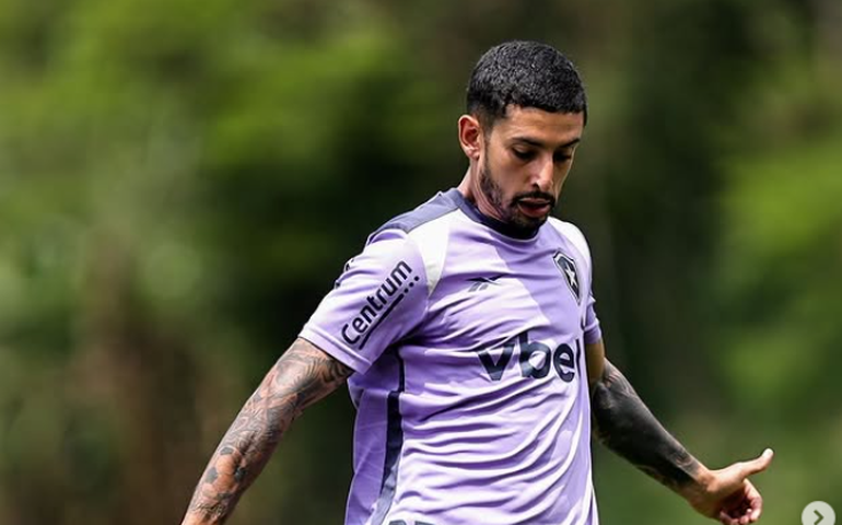 Botafogo vai monitorar arbitragem em tempo real no clássico contra 'pressão e intimidação'