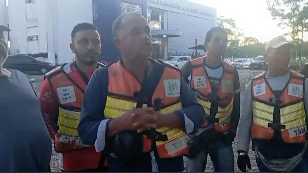 Mototaxistas cobram ponto fixo e condições dignas de trabalho na Rodoviária de Palmeira dos Índios