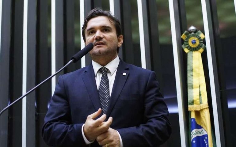Tucano indicado como líder do governo pode ser expulso
