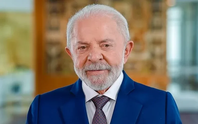 Lula anuncia Alckmin como vice na disputa pela Presidência da República
