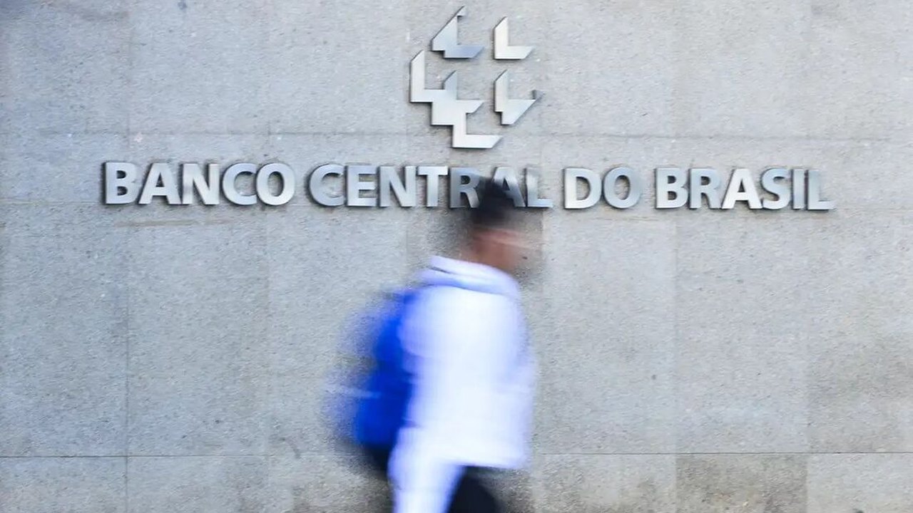 Banco Central reduz taxa básica de juros para 14,25% ao ano