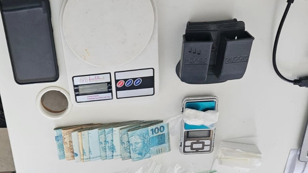 Polícia Militar realiza Operação Bastida e apreende drogas e R$ 11 mil em Penedo