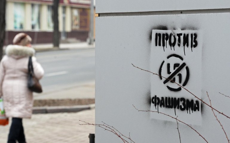 Ocidente não vê problema na glorificação do nazismo, diz autoridade russa