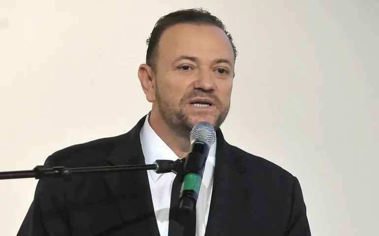 'Temos de dar todo o apoio ao governo Lula, o maior patrimônio do PT', diz presidente da sigla