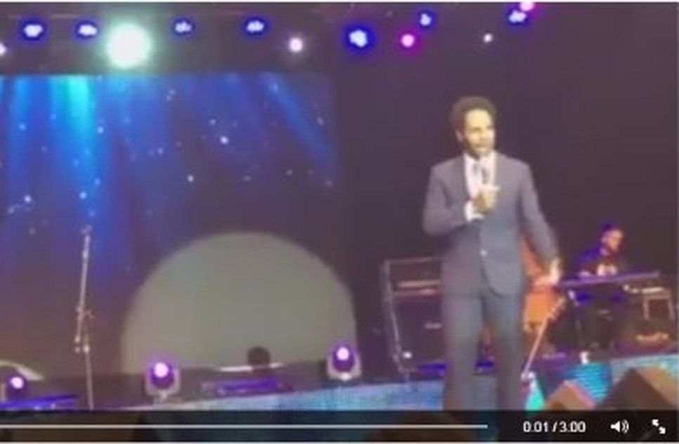 Thalles em evento - Reprodução: Youtube