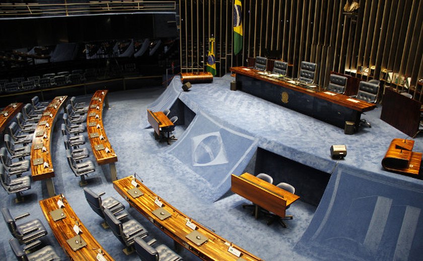 Senado aprova projeto que altera cálculo de penas do 8 de janeiro