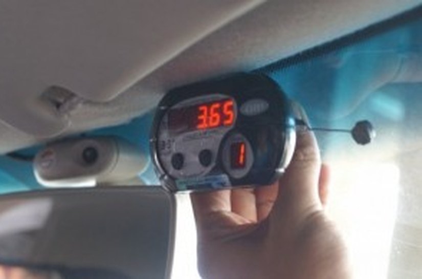 Táxis só circulam em Penedo a partir de 2016 com o taxímetro aferido e funcionando