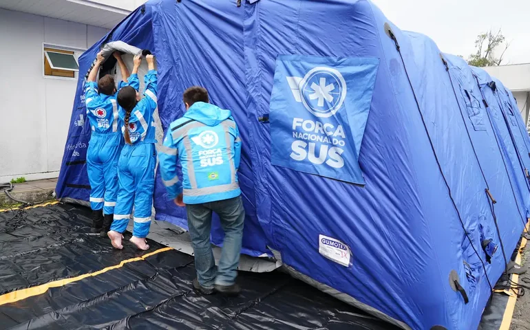 Hospital de campanha em Porto Alegre irá atender 200 pacientes por dia