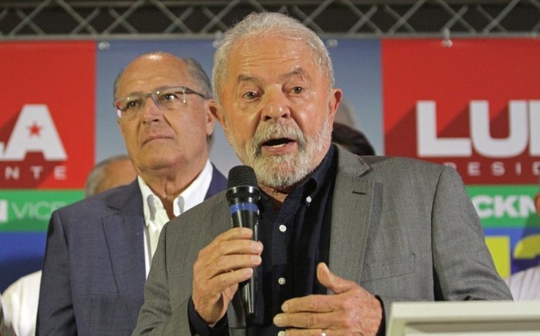 Governo Lula deve parar processo de privatização e Petrobras, diz FUP