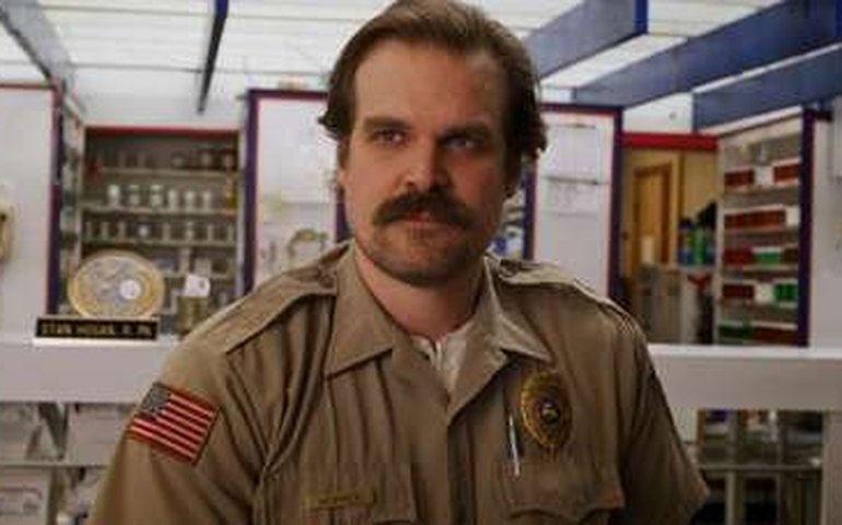 David Harbour revela novidades da 4ª temporada de ‘Stranger Things’