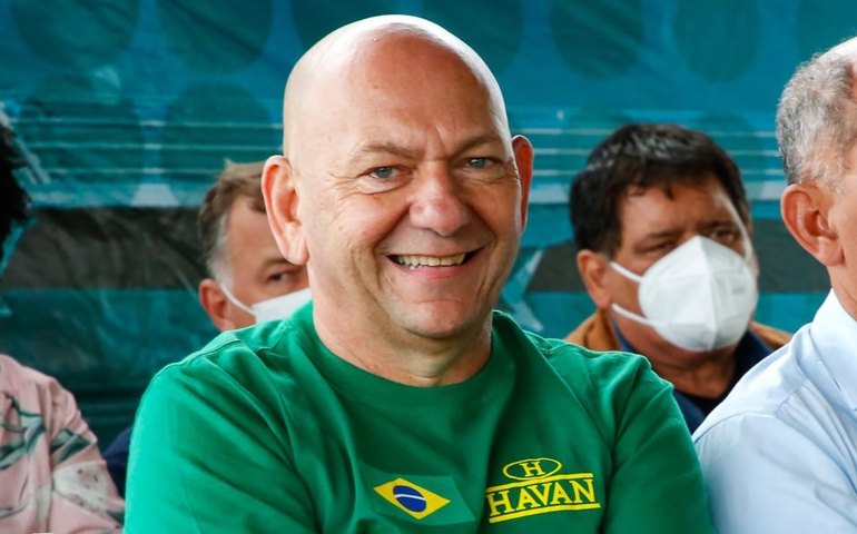 Sob investigação da PF e sem redes sociais, Luciano Hang organiza ato em 7/9