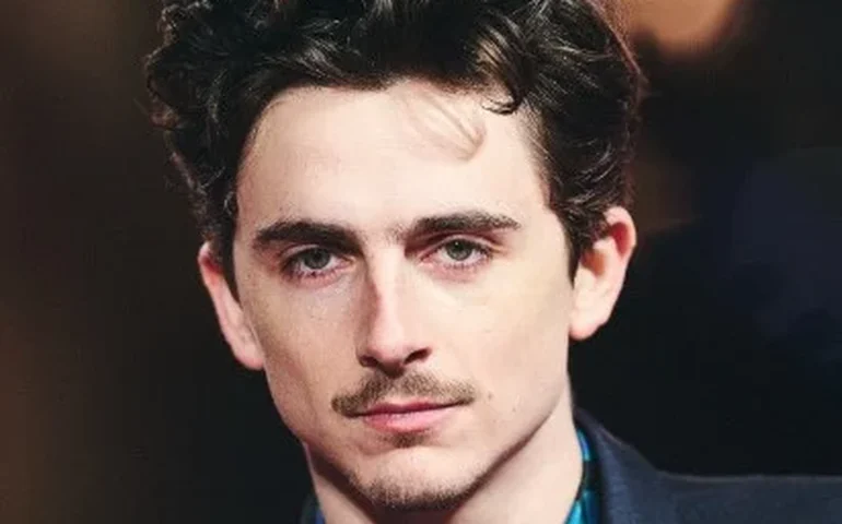 Morre Tom Stoppard, dramaturgo e roteirista vencedor do Oscar, aos 88 anos