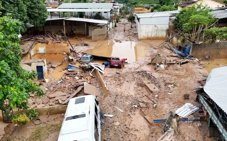 Espírito Santo anuncia medidas para atender afetados pelas chuvas