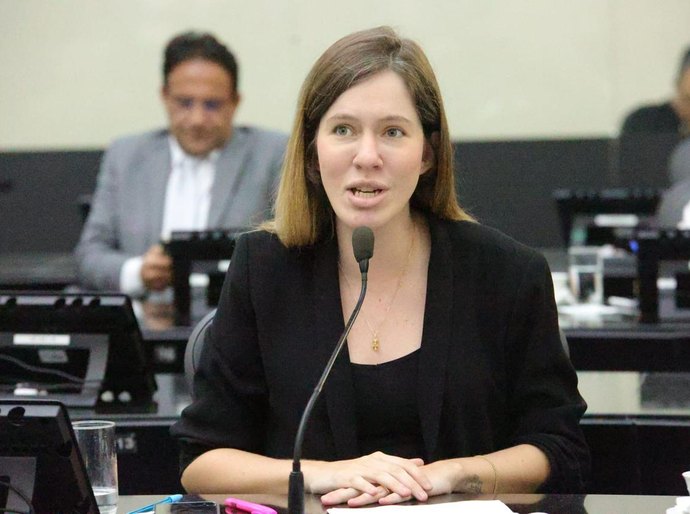 Cibele Moura critica retirada de food trucks da Pajuçara e cobra alternativa viável para trabalhadores