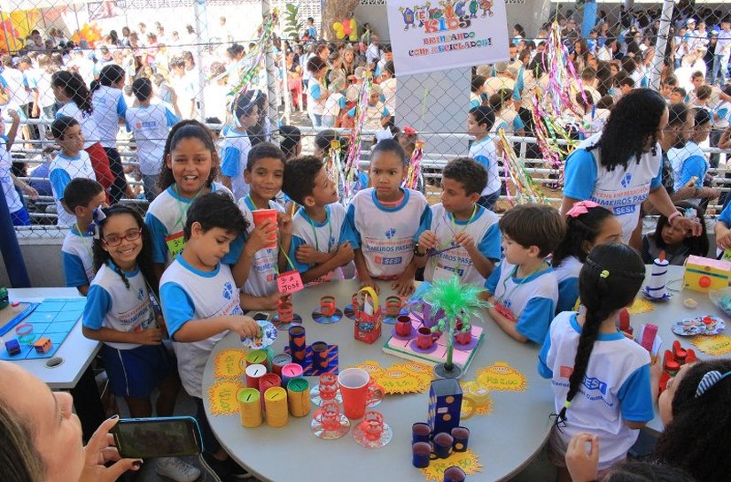 Escola Sesi da Cambona promove feira para ensinar seus alunos a empreender